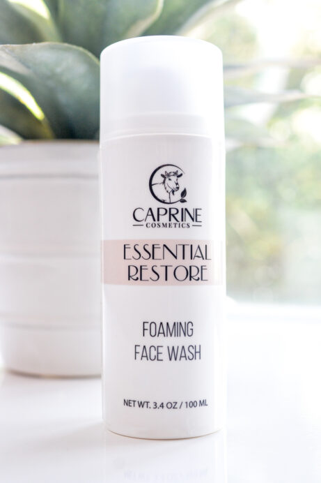 ESSENTIAL RESTORE Face Wash 2